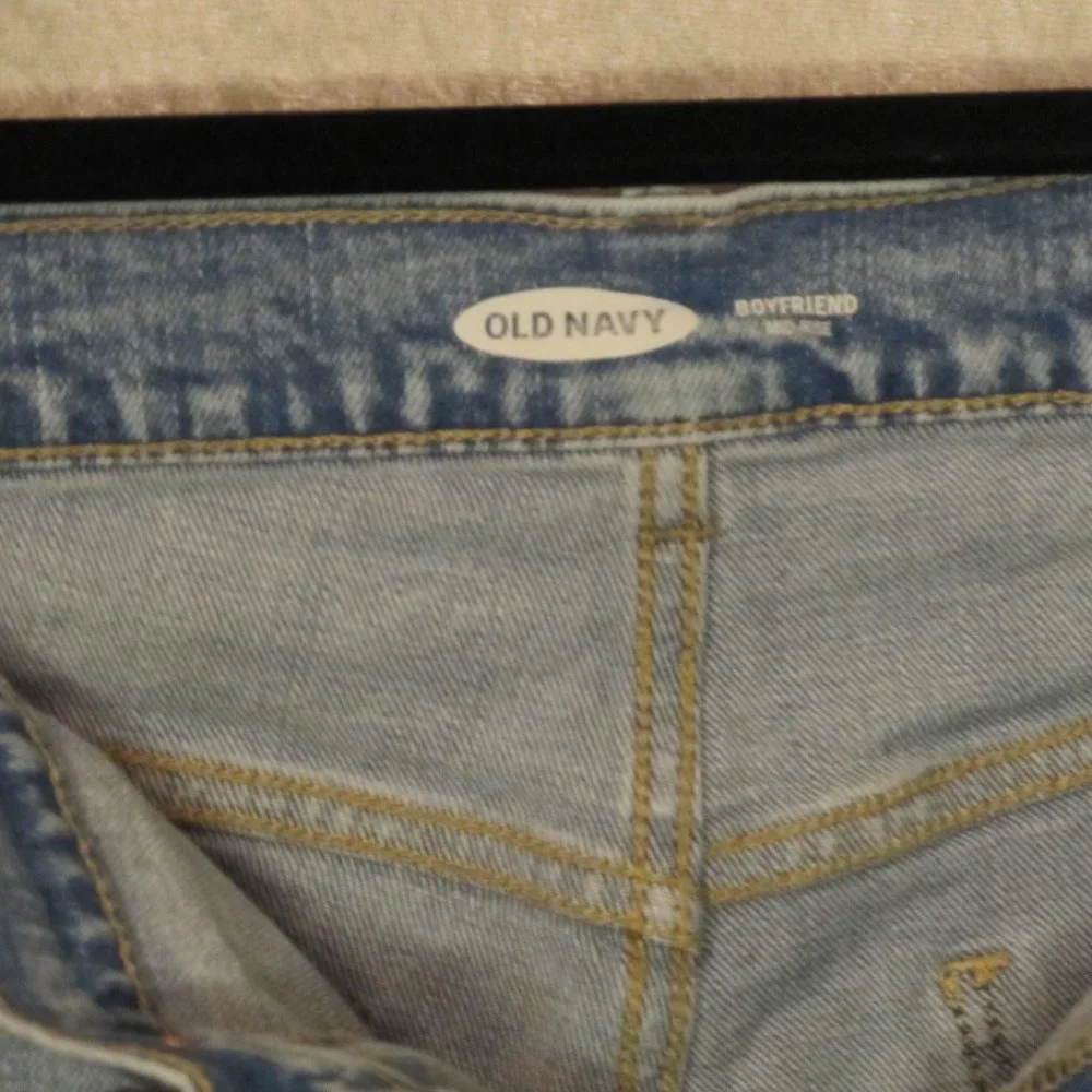 Old Navy Mid-Rise Boyfriend Jeans
